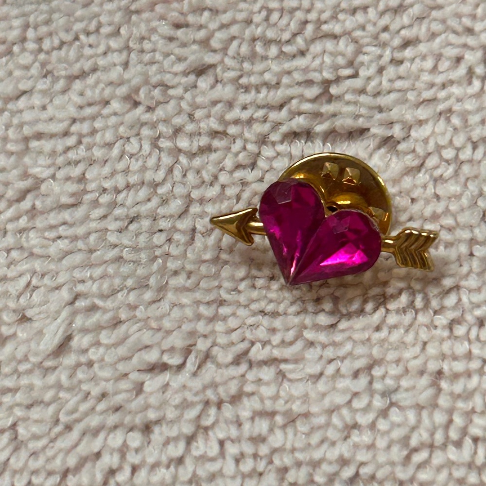 Gold and Pink Heart Arrow Brooch